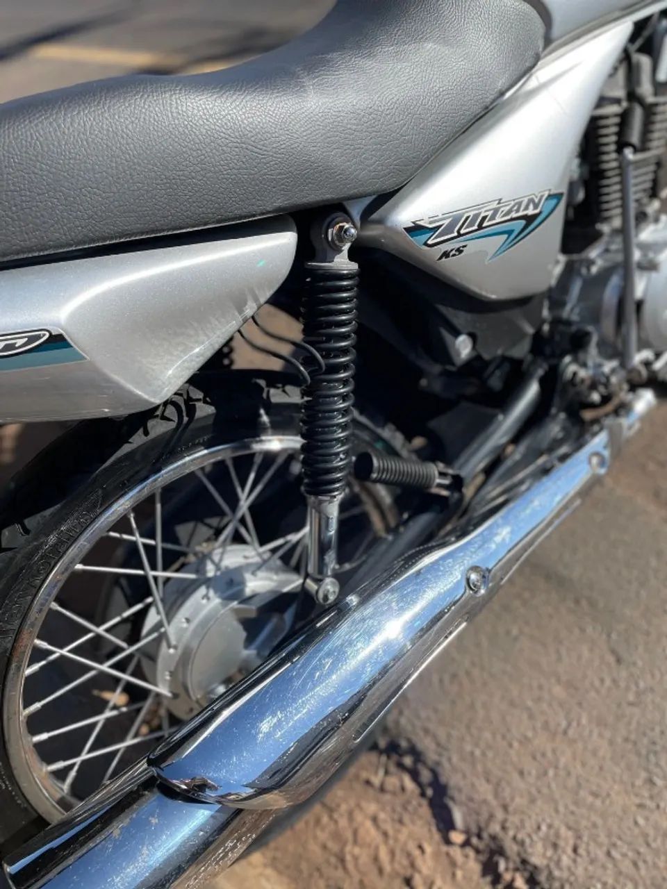 HONDA TITAN 150 KS CONSERVADA  - Foto 3