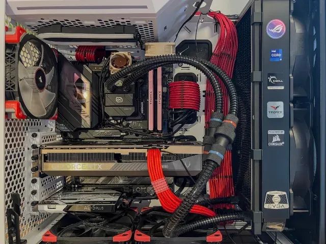 Placa de Vídeo Zotac GeForce RTX5080 Solid Core OC 16GB  - Foto 5