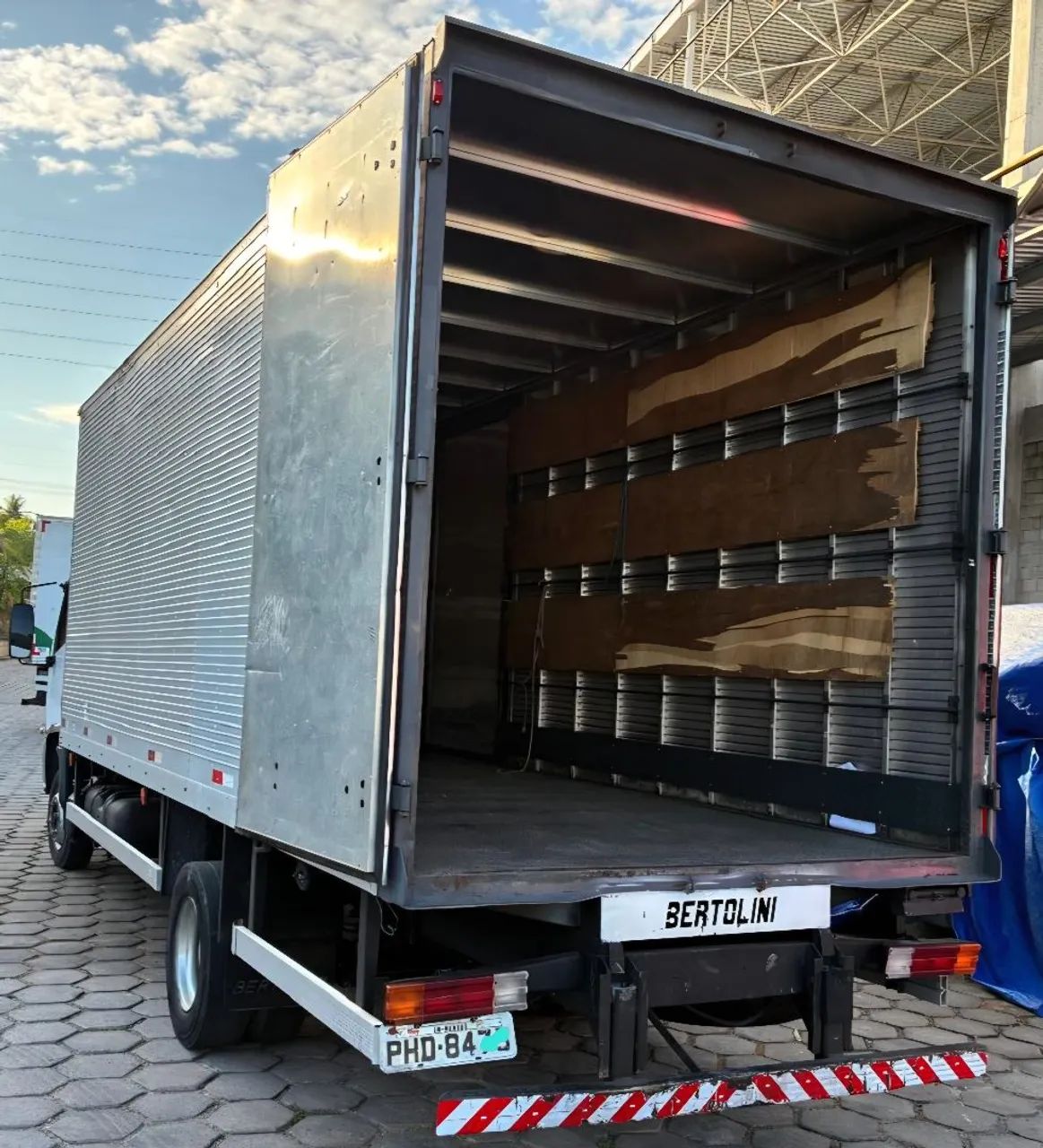 Caminhão Accelo 815 - Foto 5