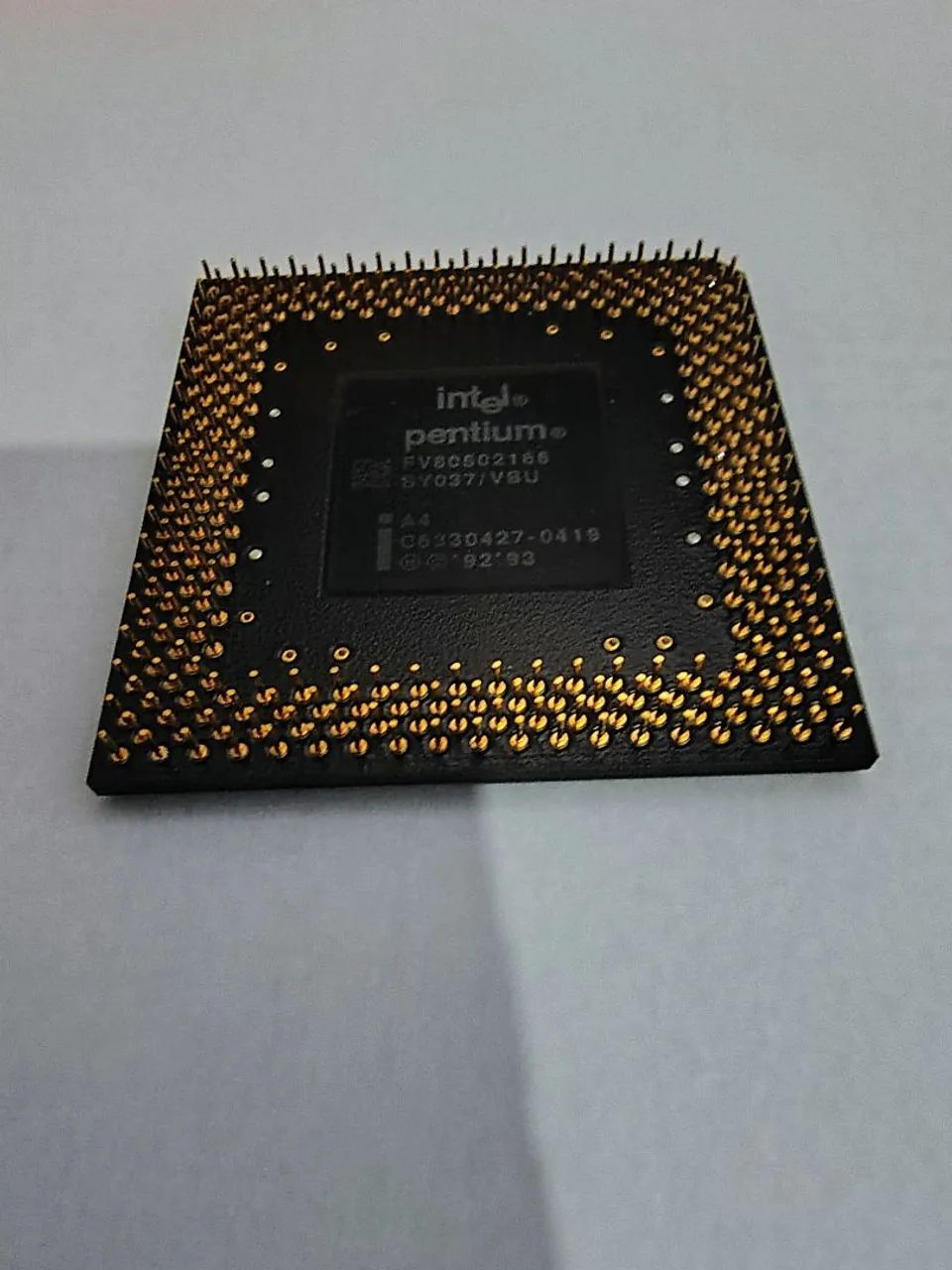 Processador Intel Pentium 166MHz (Socket 7) - para PCs retrô e colecionadores - Foto 2