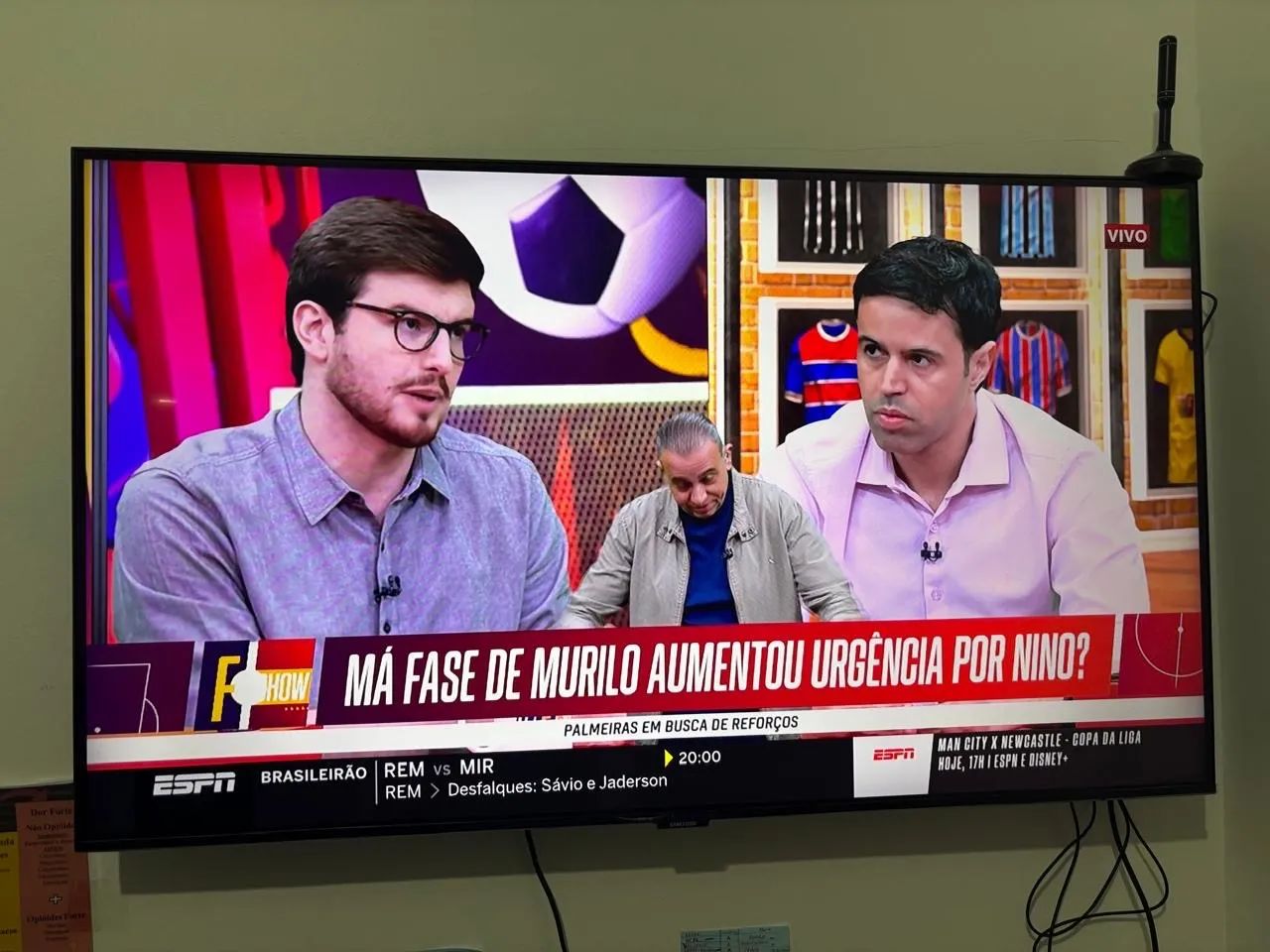 Smart tv Samsung CU7700 43 polegadas - Foto 2