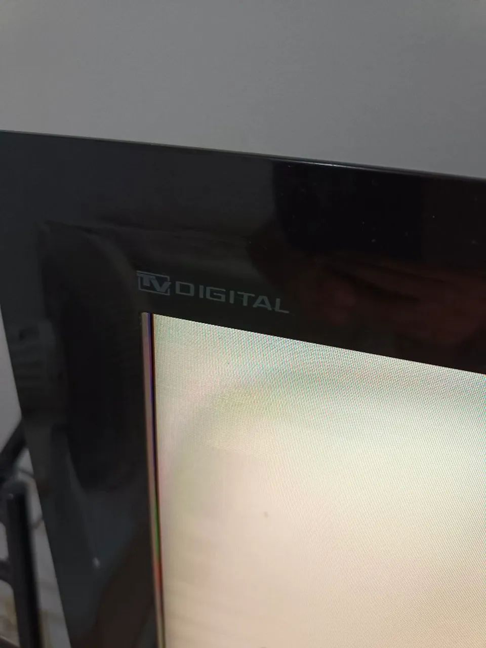 TV cce ( não é Smart) com problema - Foto 3