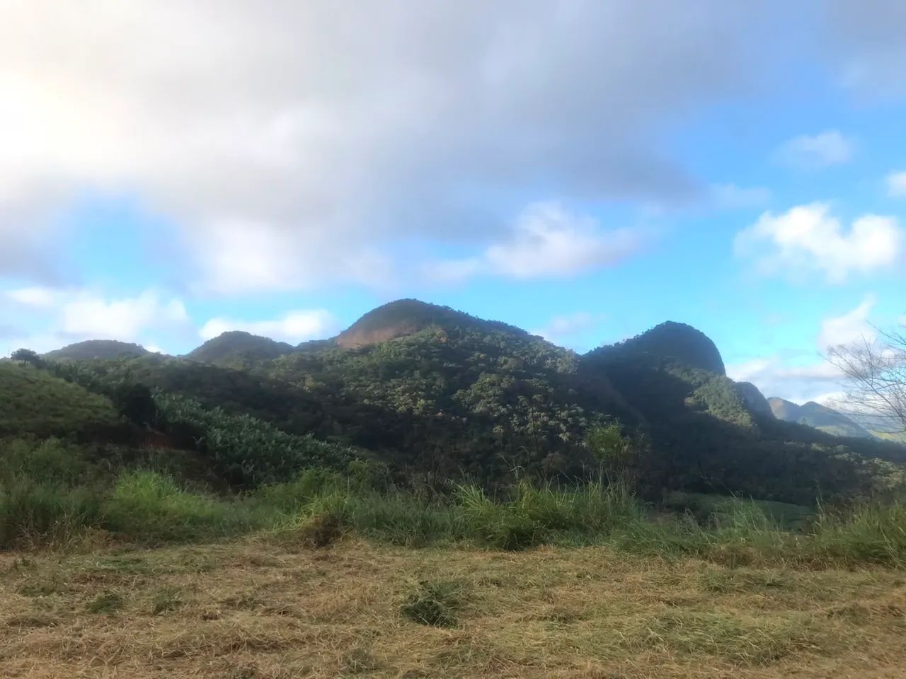 Terreno próximo à rodovia