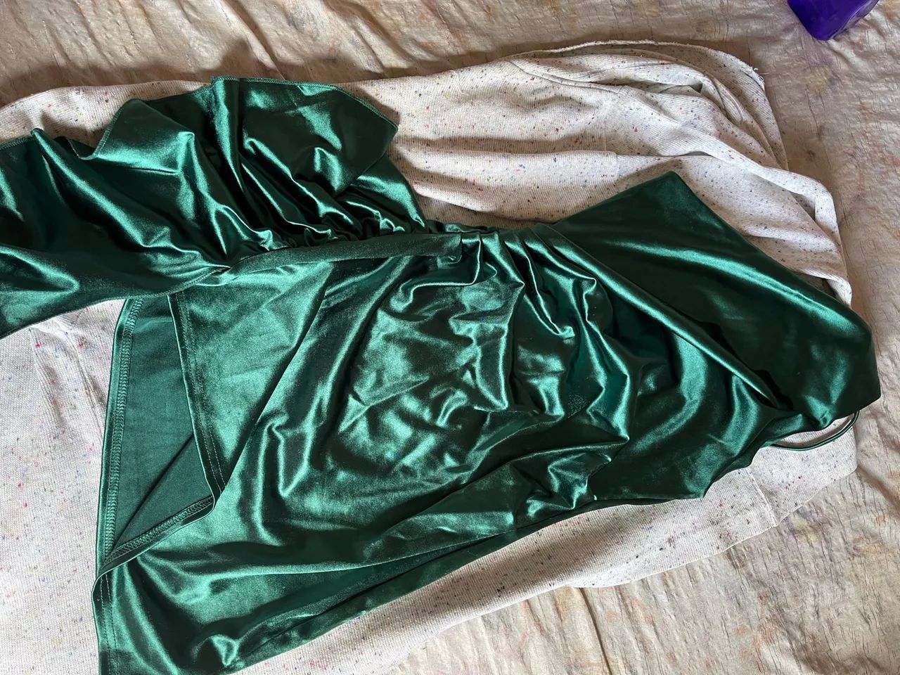Vestido Curto de Festa Novo - Elegante e Sofisticado 