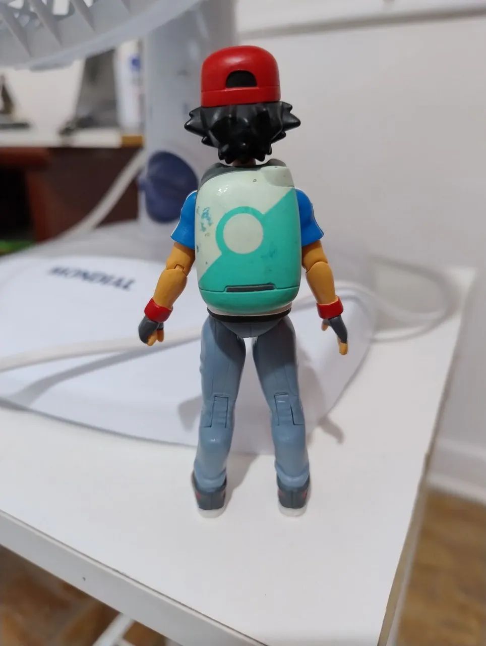 TROCO e PROCURO Ash Pokémon Branco e Preto por Ash XY Original - Foto 4