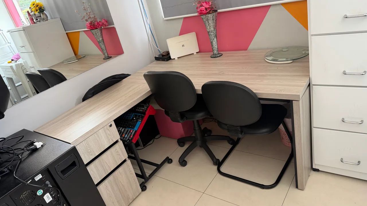 Mesa em L para escritório  - Foto 4