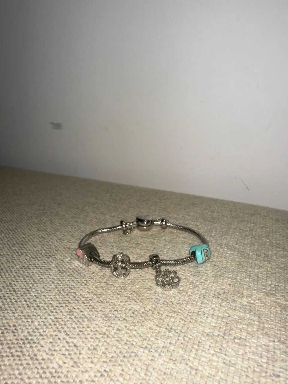 pulseira life by vivara com 4 pingentes