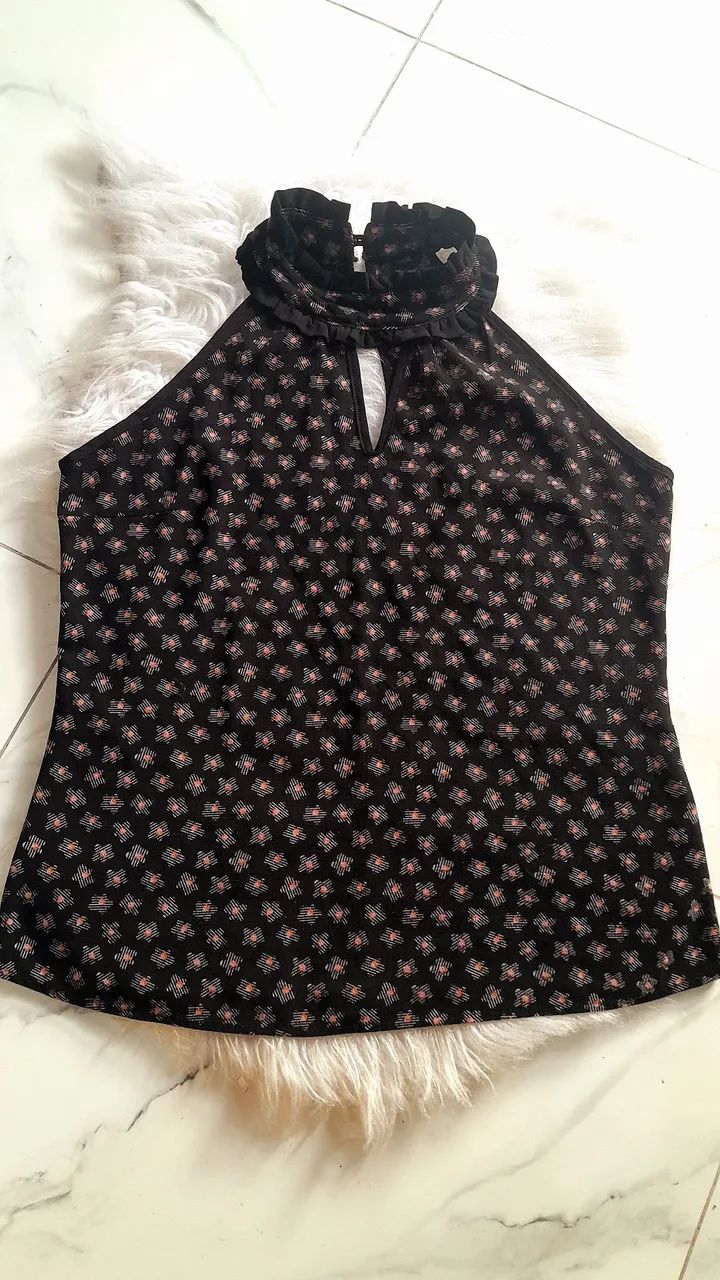 BLUSA FEMININA GOLA ALTA 