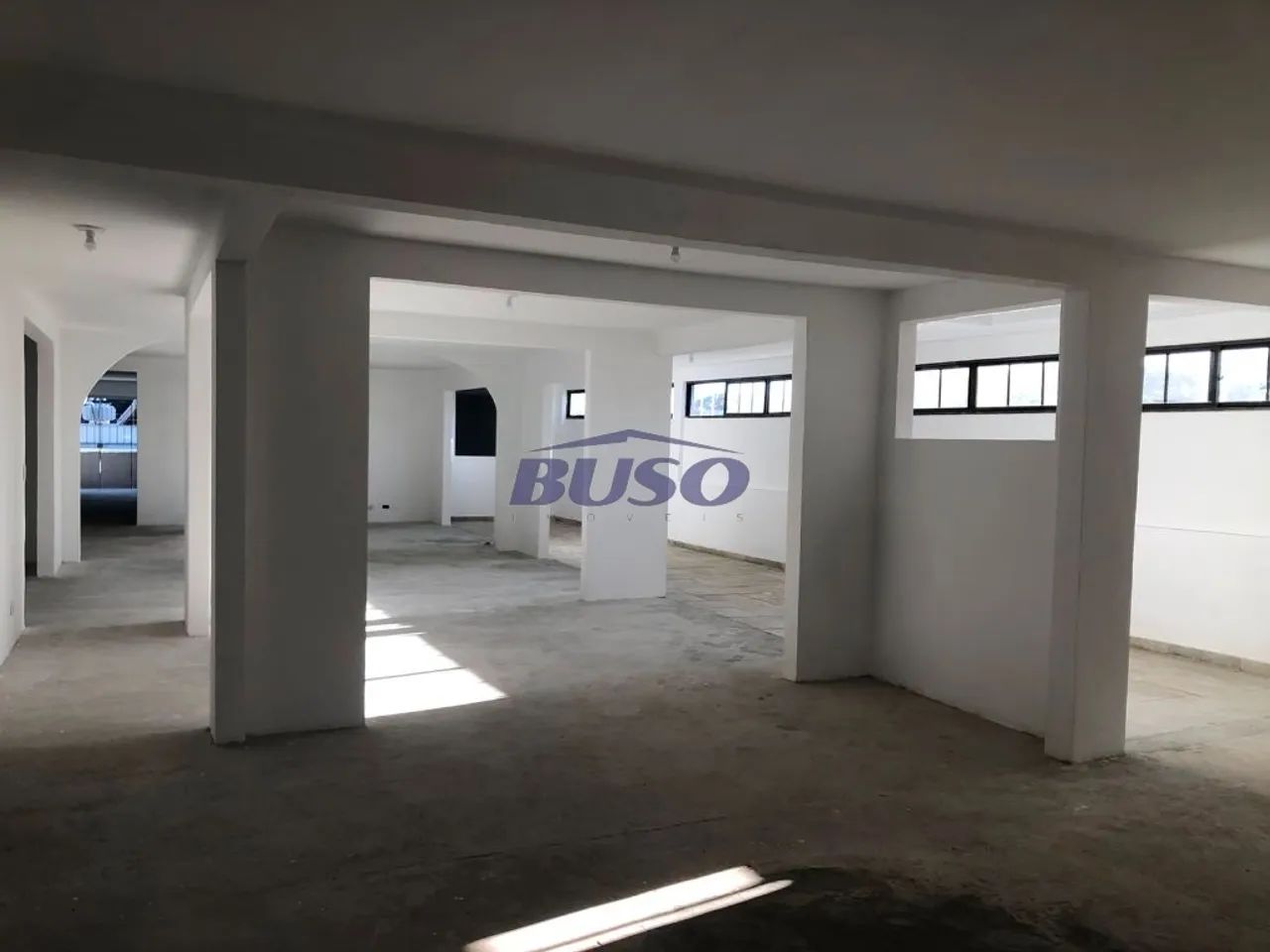 Sala comercial com 840 m2 para locação no Pilarzinho - Foto 2