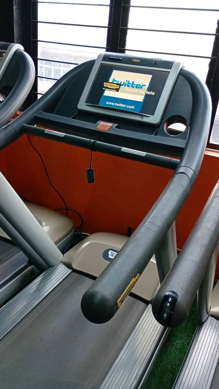 Esteira technogym jog 700 - Foto 3