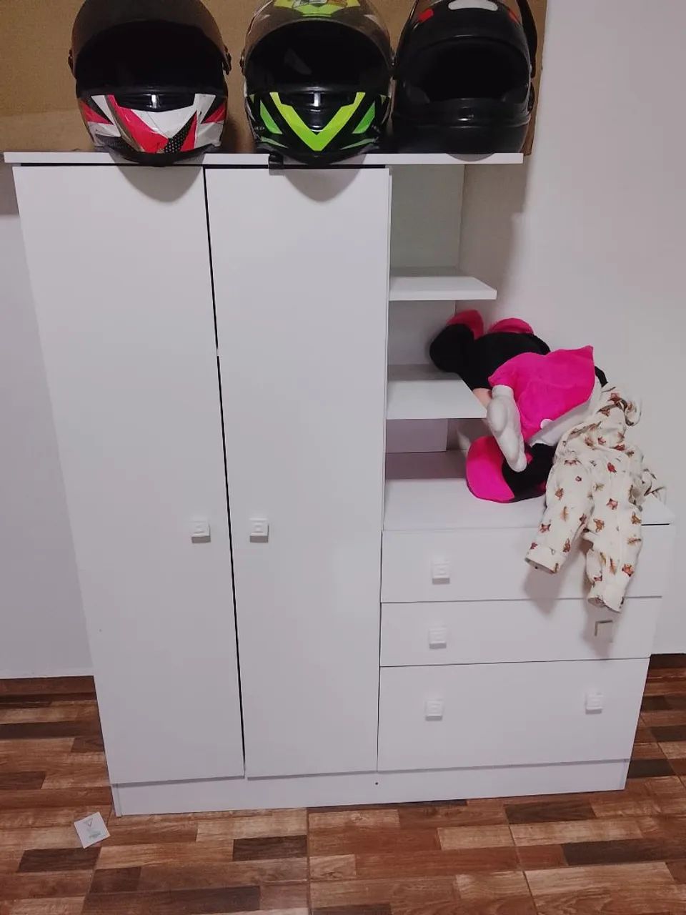 Vende-se uma cômoda de bebê! - Foto 2