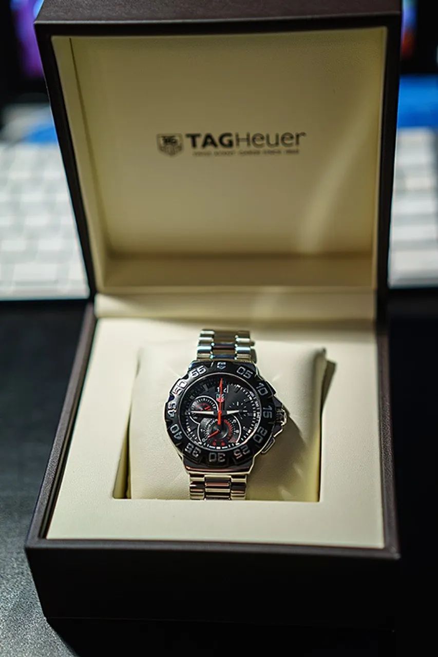 Relógio TAG Heuer CAH1015.BA0855 Formula 1 F1 Grande Date Chronograph  - Foto 2