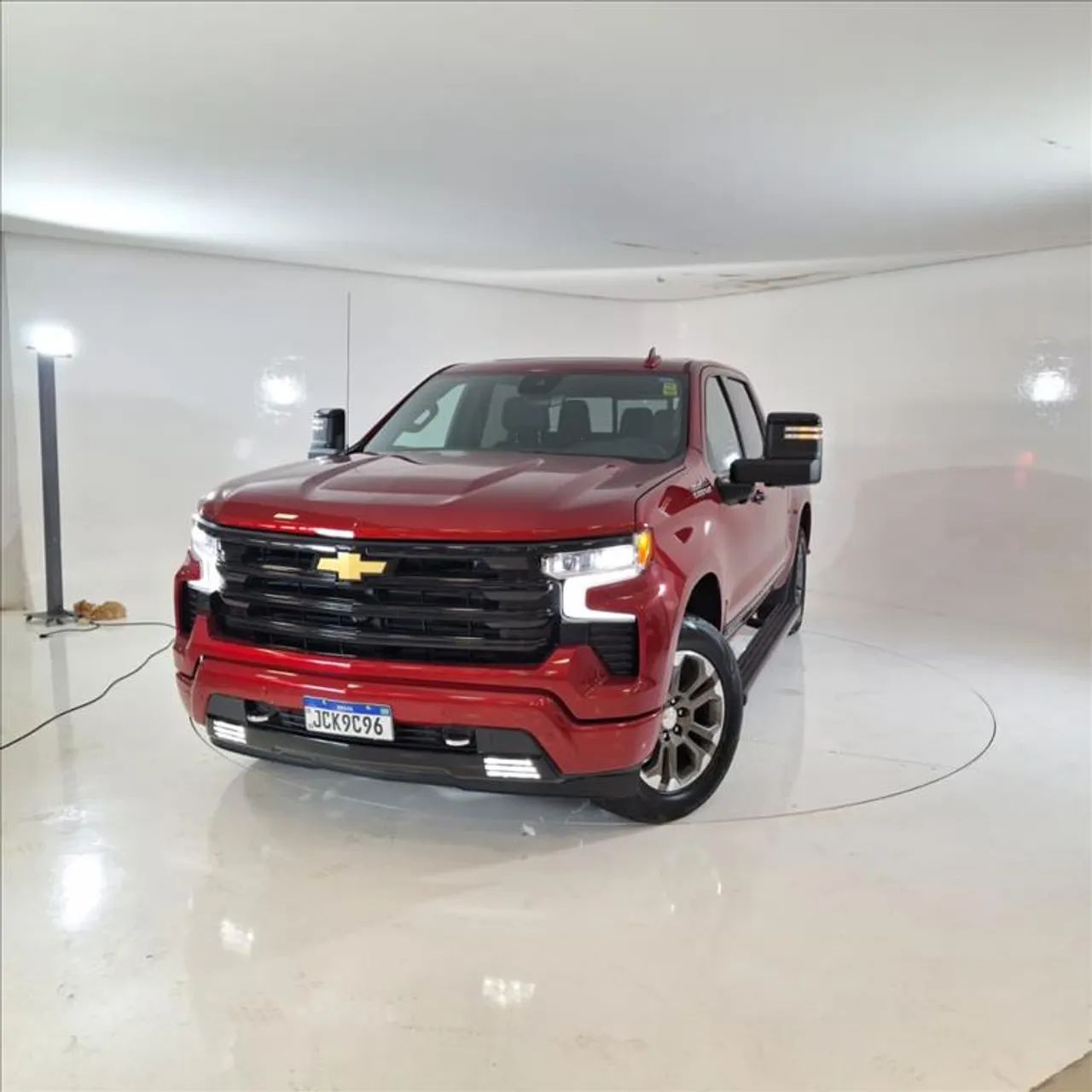 Chevrolet Silverado HIGH COUNTRY 5.3 V8 AWD AUT. 2024