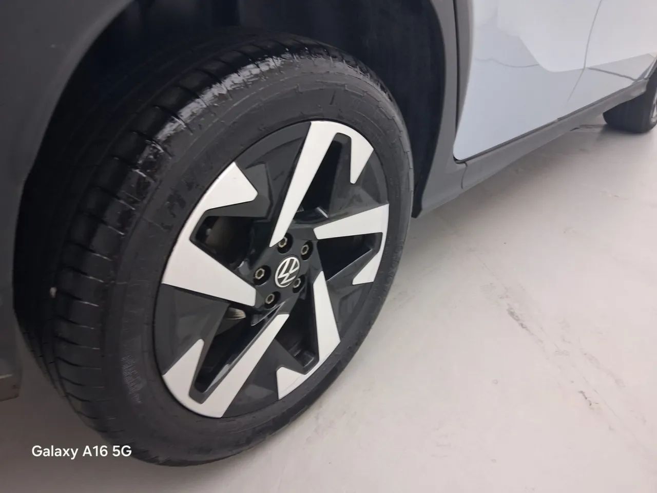 Volkswagen Tera High 1.0 170 TSI Flex 12V 5p Aut, foto 14 de 18