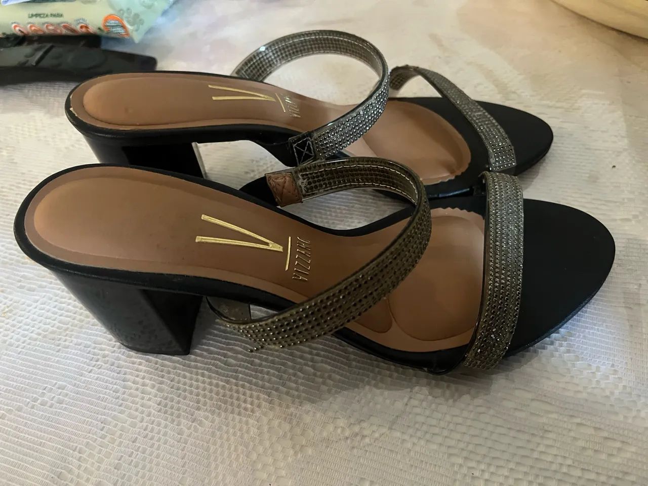 Sandália nova vizzano - Foto 2