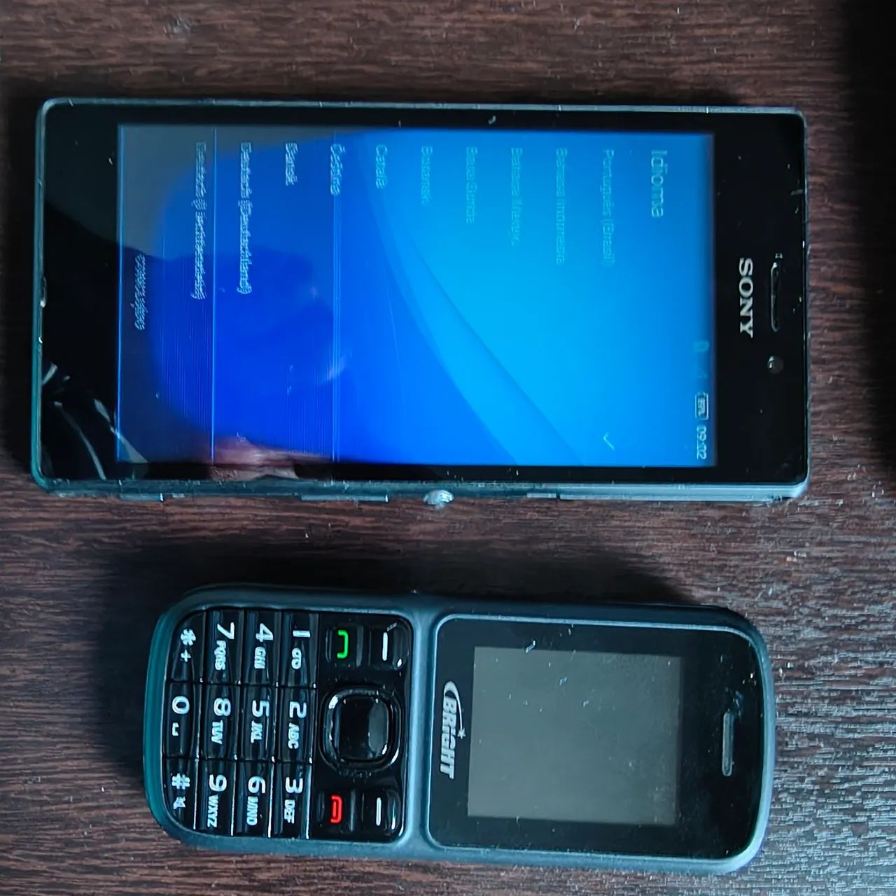 Vendo 2 aparelhos celular - Foto 2