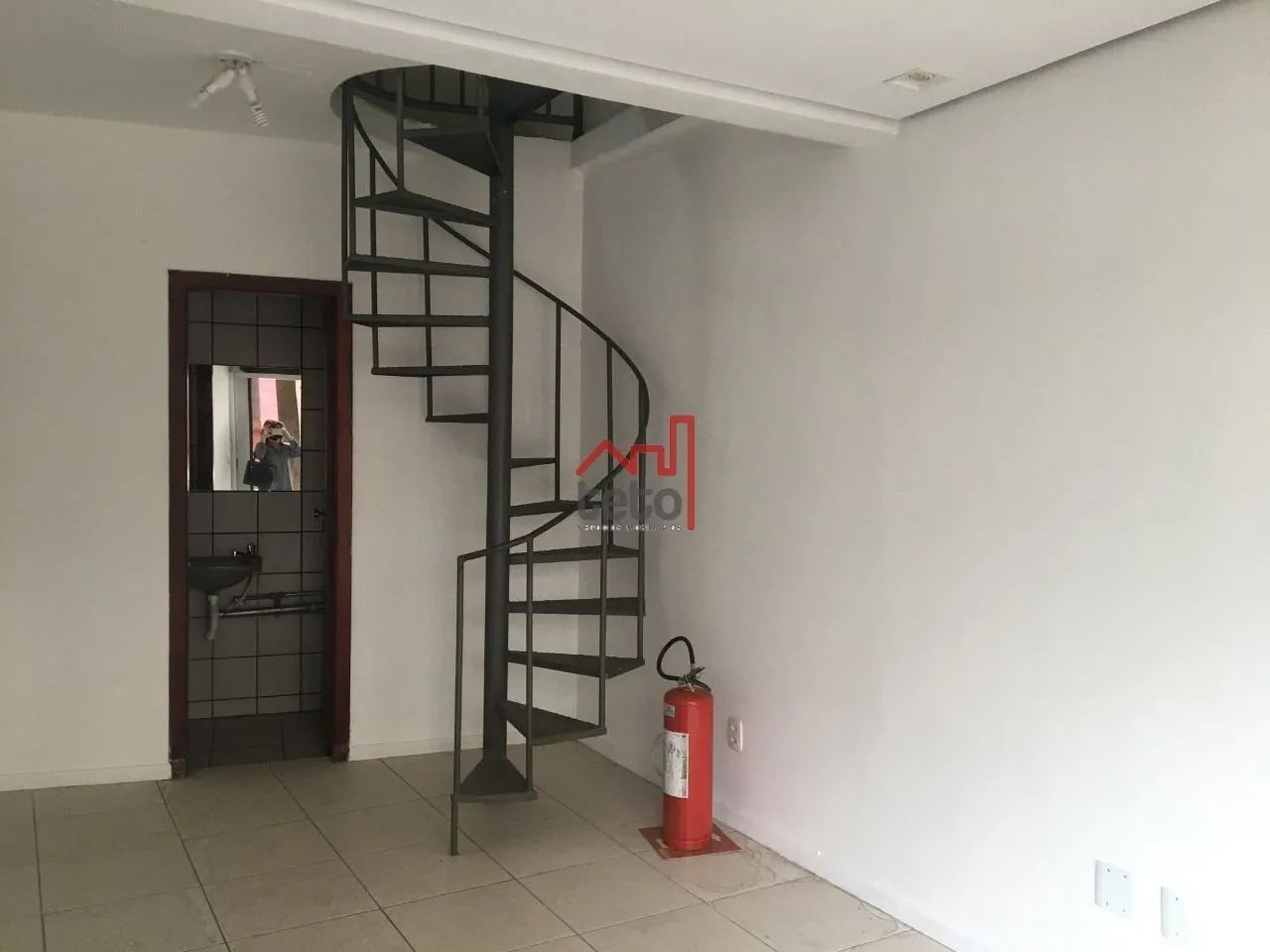 Loja 33 m², Santa Efigênia. Venda