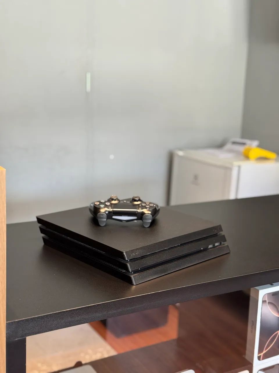 Ps4 pro 1TB, com limpeza e troca de pasta térmica  - Foto 3