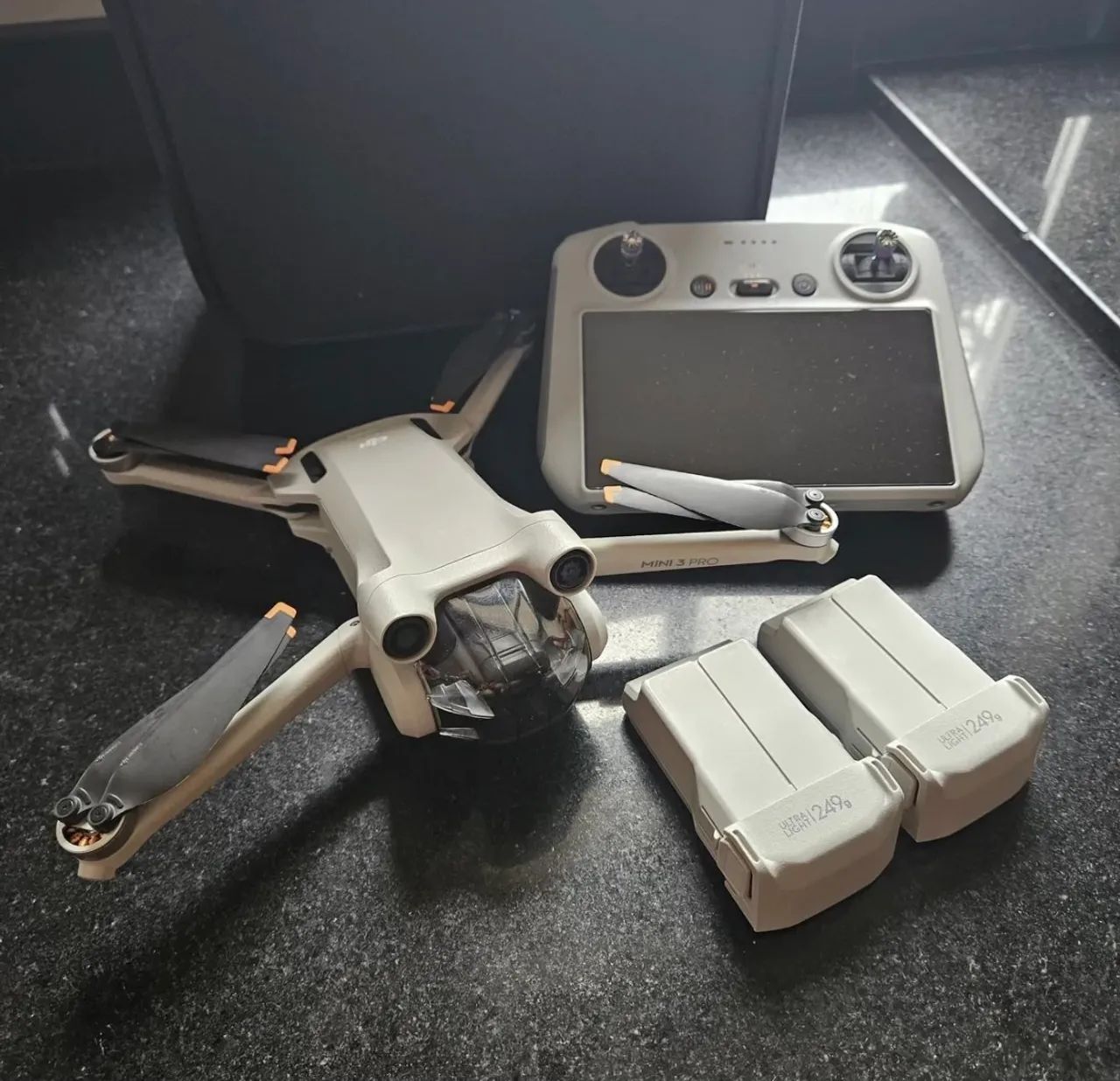 Drone DJI Mini 3 Pro - Completo e Pronto para Voar - Foto 3