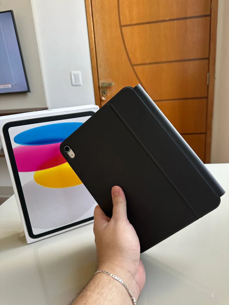 iPad 11 / 128GB / Prata / Com Teclado  - Foto 3