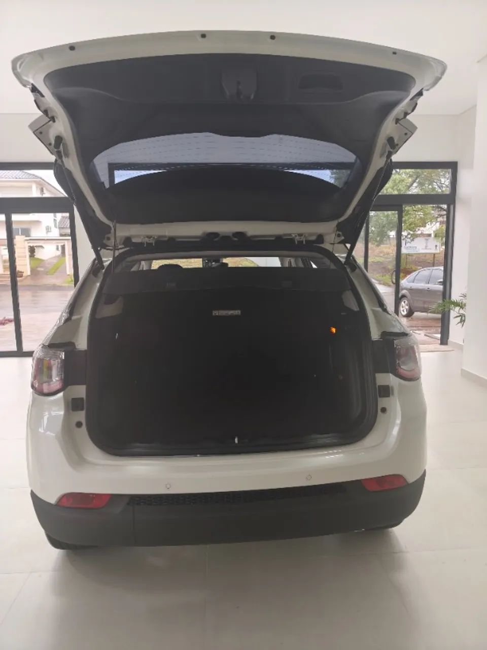 Compass Limited 2.0 Diesel com Teto - Foto 5
