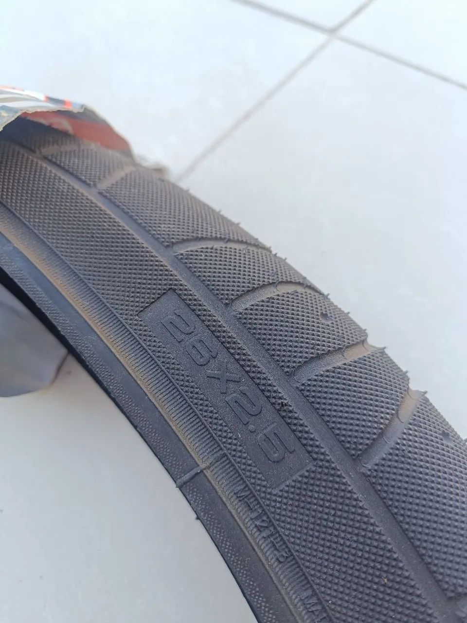 Pneu Maxxis Hookworm Aro 26  - Foto 4