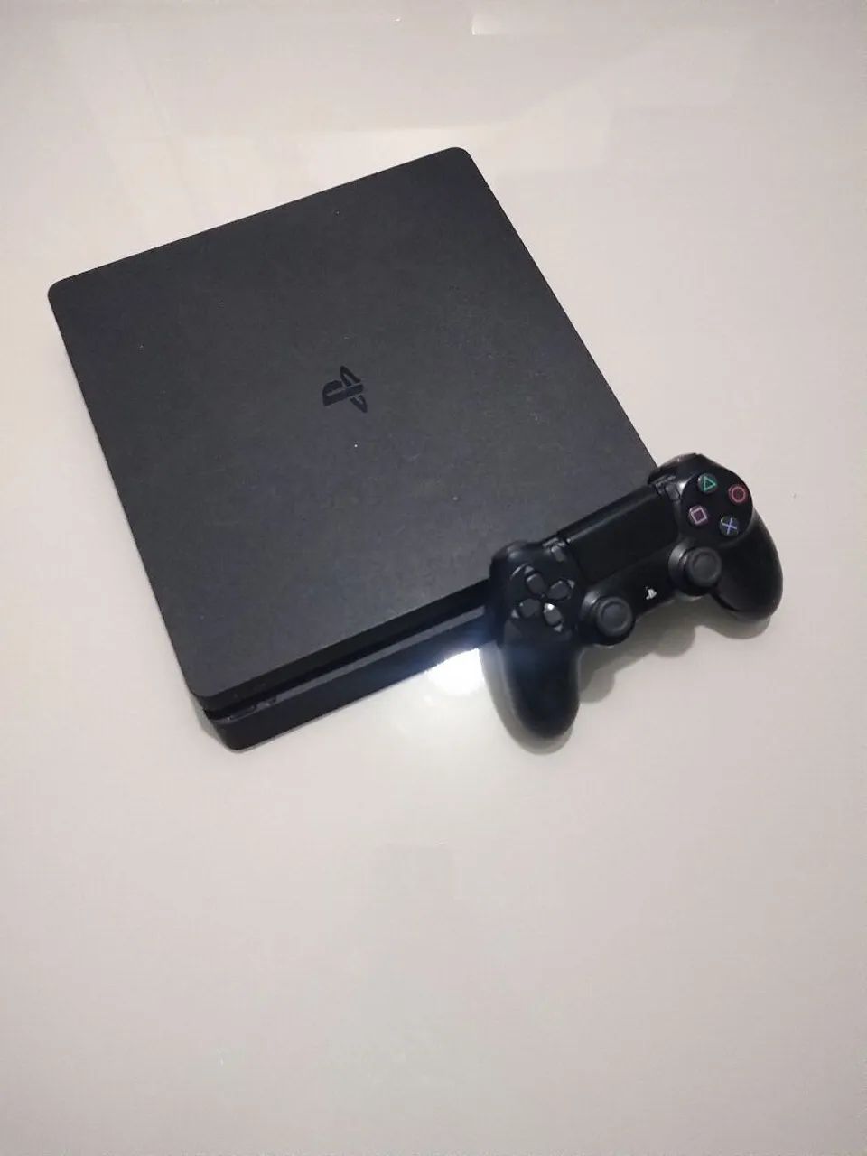 PS4 SLIM - FUNCIONANDO NORMALMENTE 