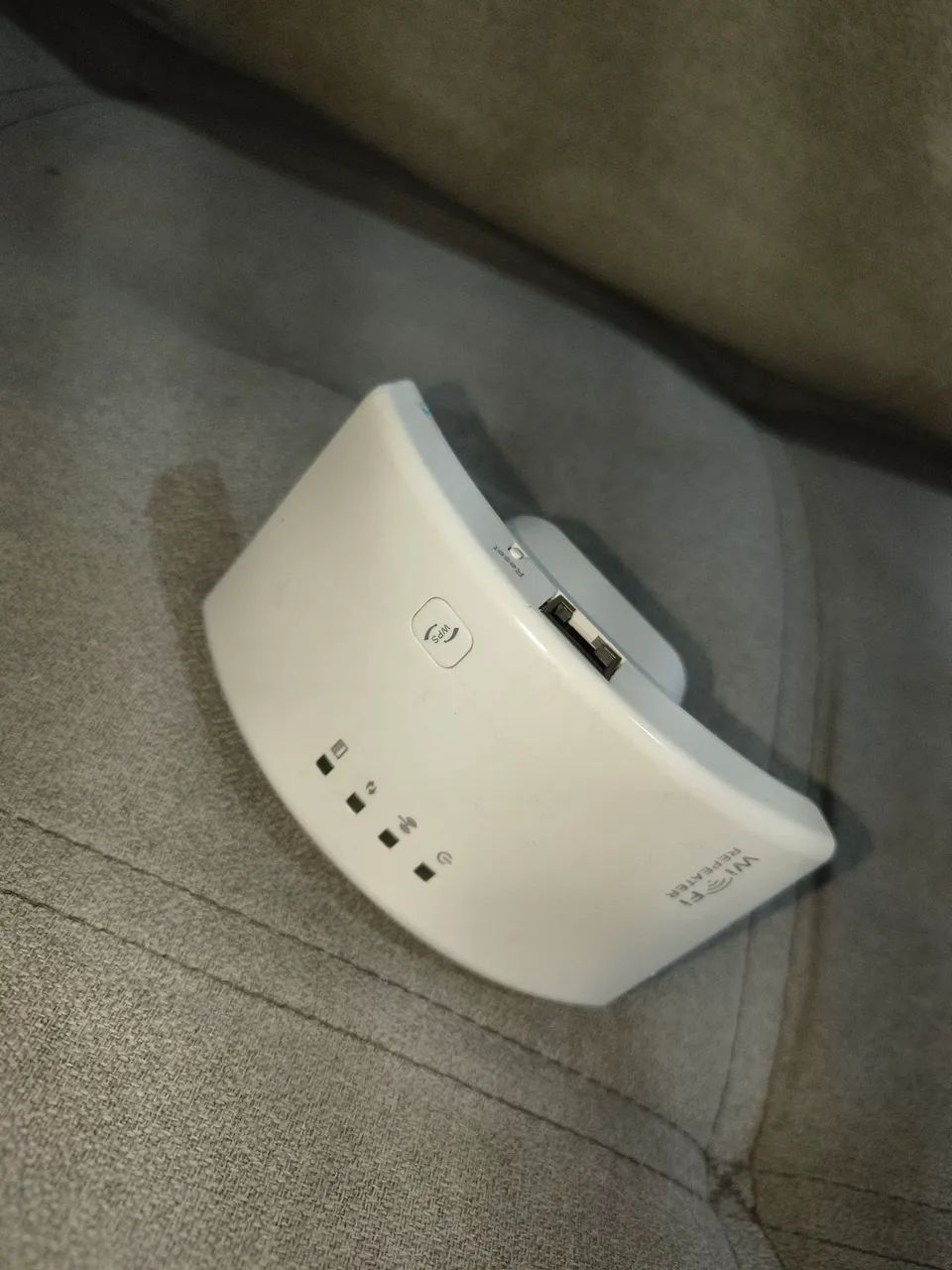 Repetidor e roteador de wi-fi 300mbps