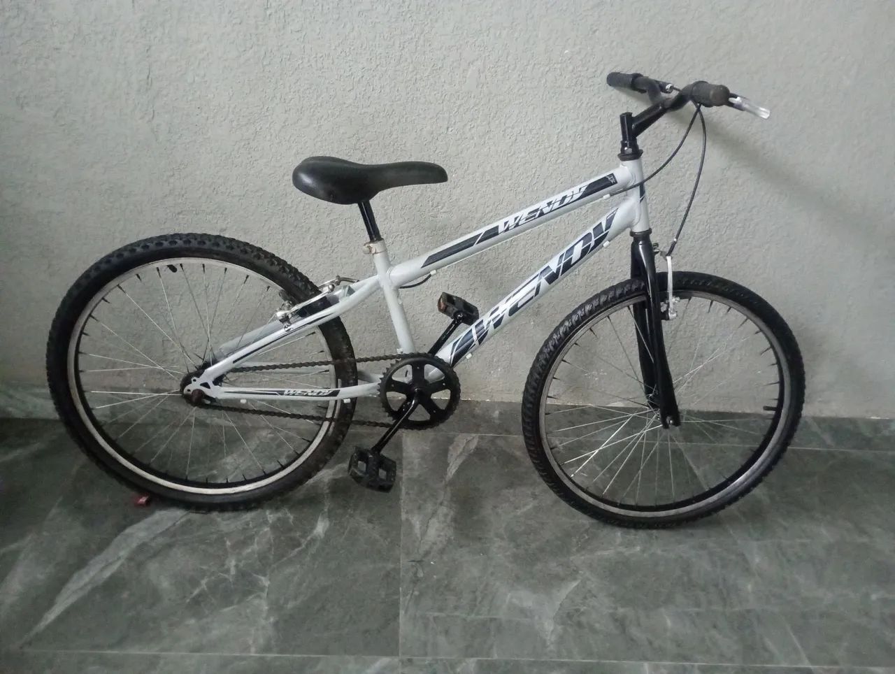 Bicicleta aro 24 bem 