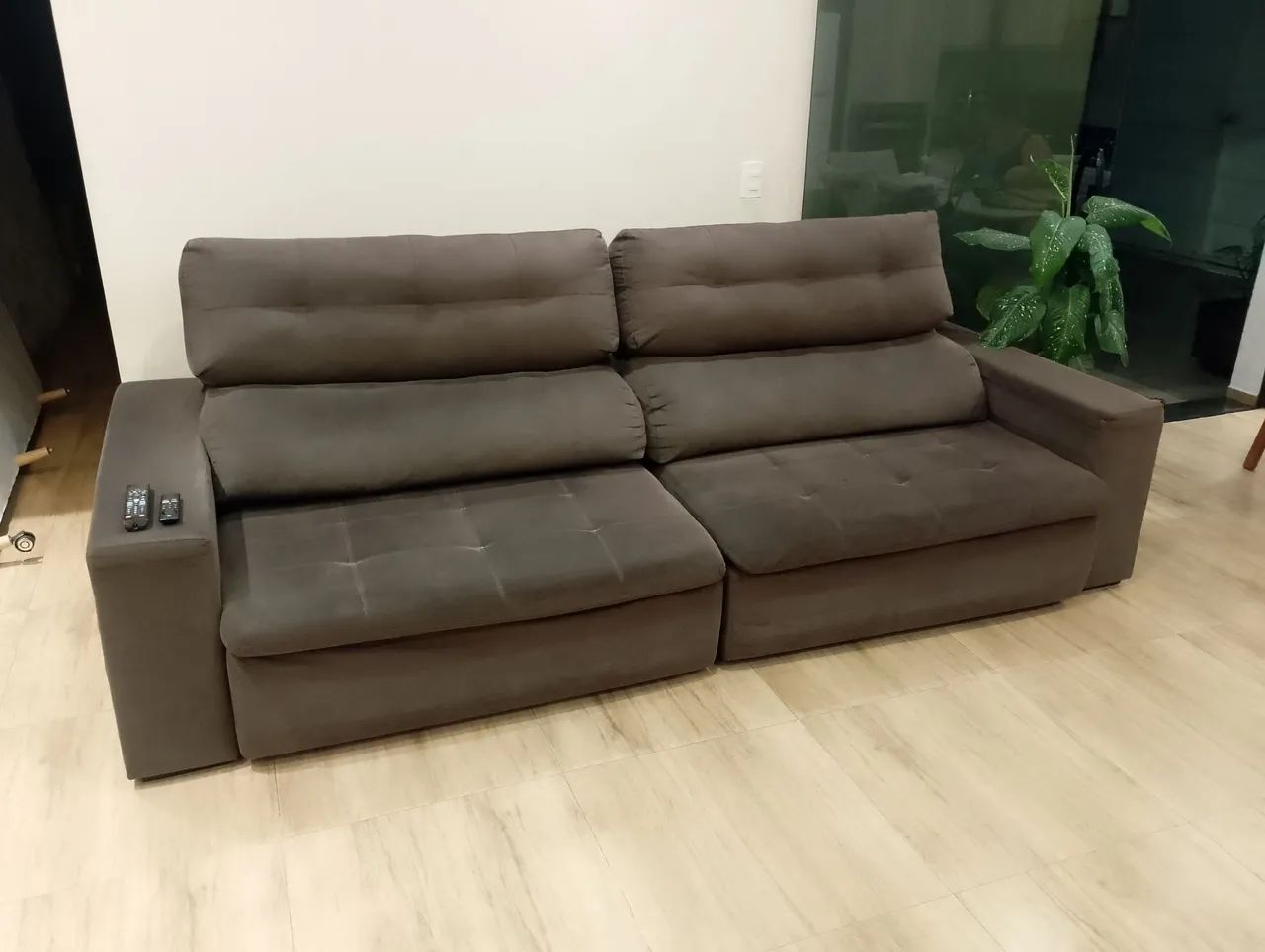 Sofá retrátil reclinável (entrega grátis)