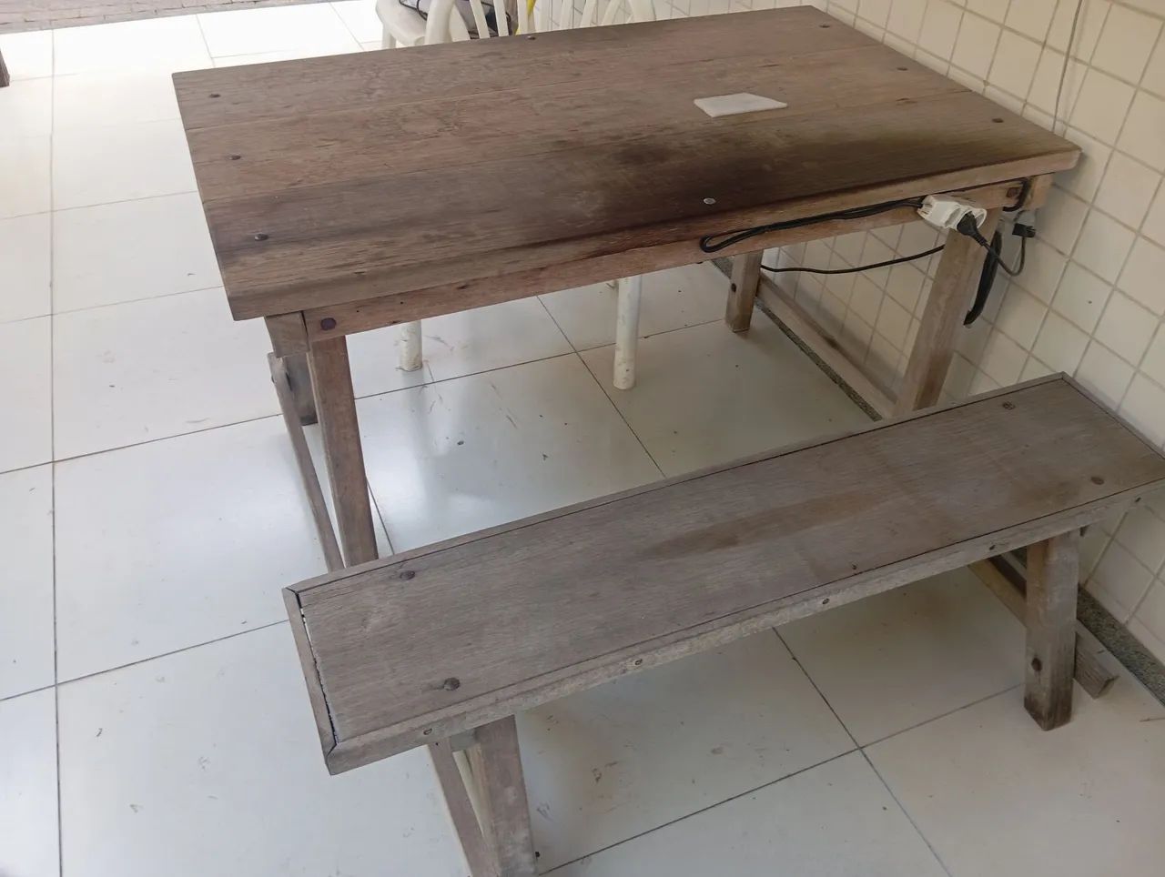 Mesa e banco rustico madeira Parajú aparelhada e parafusos excelente para área varanda  . - Foto 2