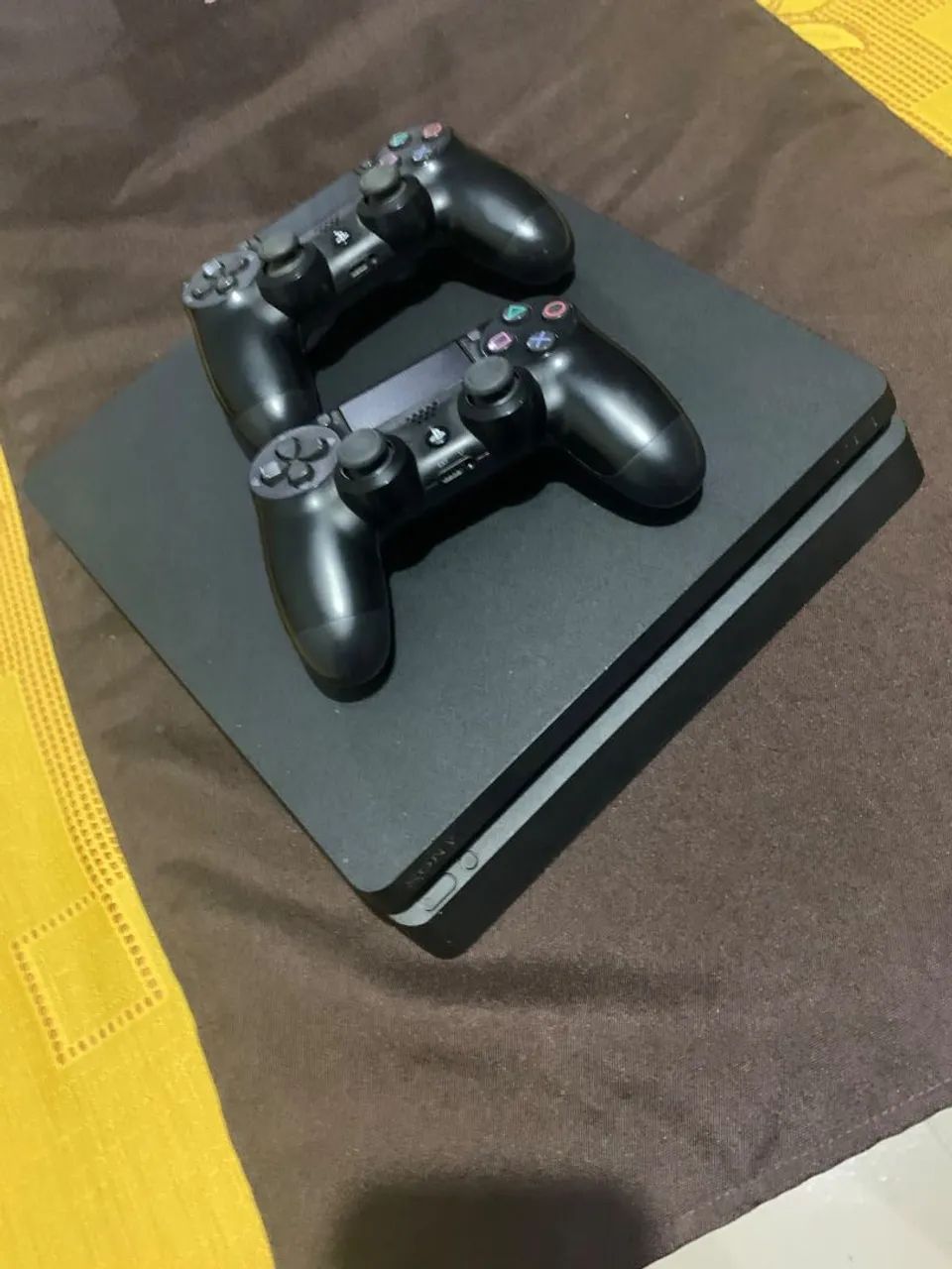 PS4 SLIM 500GB - Foto 3