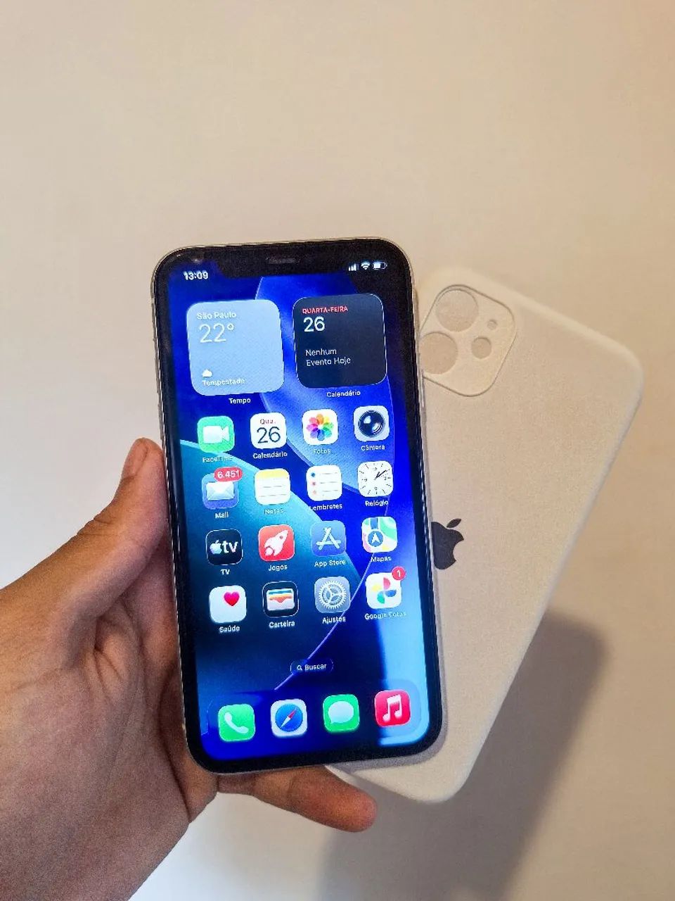 iPhone 11 128GB Todo Original - Foto 2