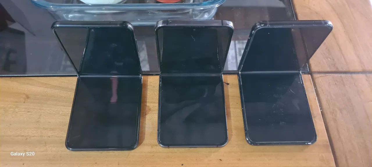 2 Galaxy Flip Z3 e 1 Z5 - Foto 2