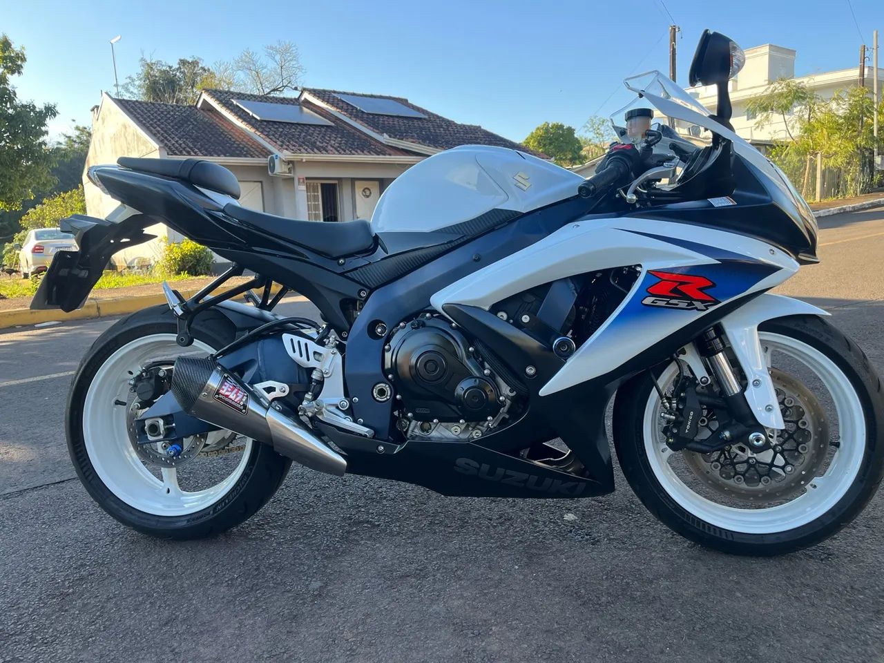 GSX-R 750 W Srad 2013 - 1540405952 | OLX
