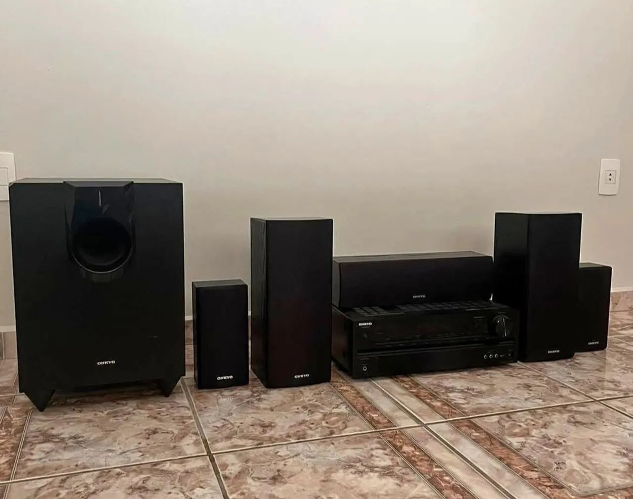 Receiver onkyo ht 592 7.1 