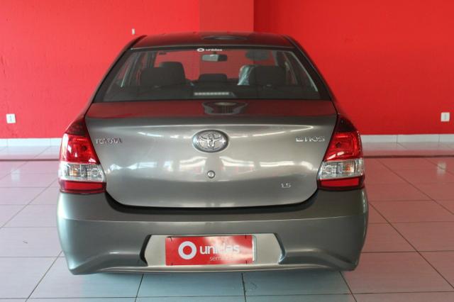 Etios sedan x 1.5 at - Foto 2