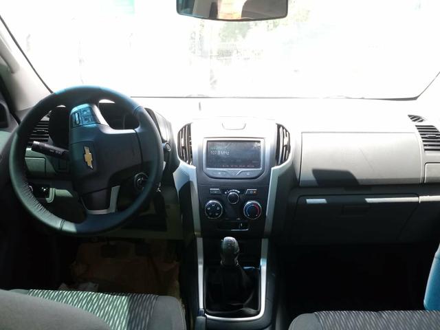 Vendo camionete S10 Flex 4x2 manual ano 13/14 com 105 mil km rodado. - Foto 3