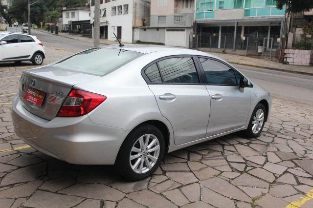 HONDA CIVIC 2014/2014 1.8 LXS 16V FLEX 4P AUTOMÁTICO - Foto 3