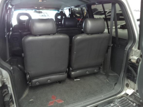 Pajero Gls 3.5 V6 Automatica 4x4 7 Lugares 1999 Prata Confira - Foto 11