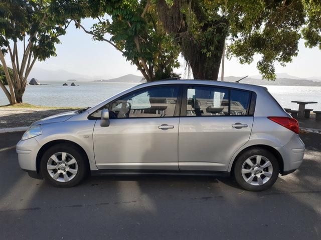 Nissan tiida 2008 automático com teto solar e GNV