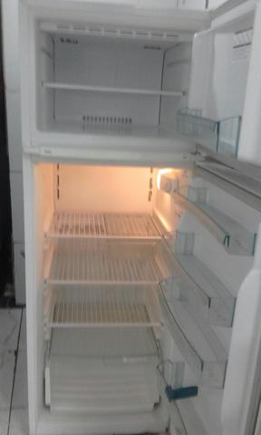 Geladeira braistemp está fuciona no perfeitamente R $750 - Foto 5
