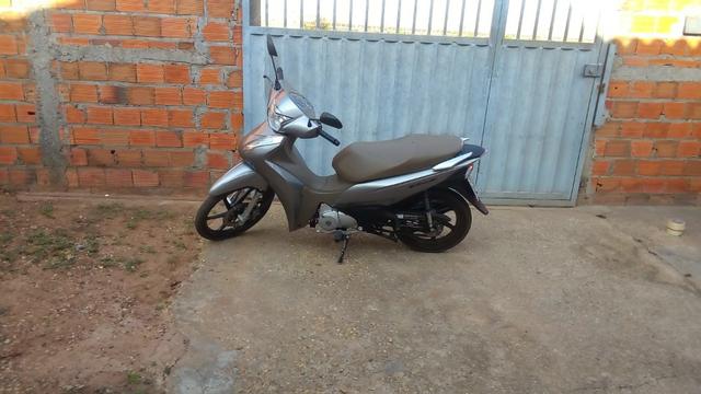 Estou vendendo uma biz 125