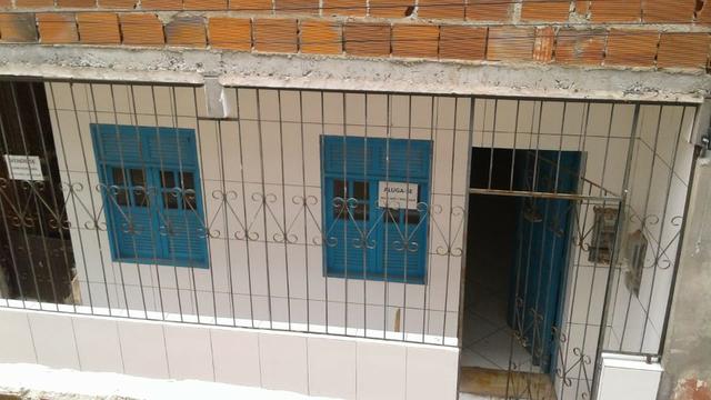 Duas casas + quintal com escritura