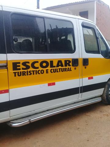 Van Peugeot Box Escolar