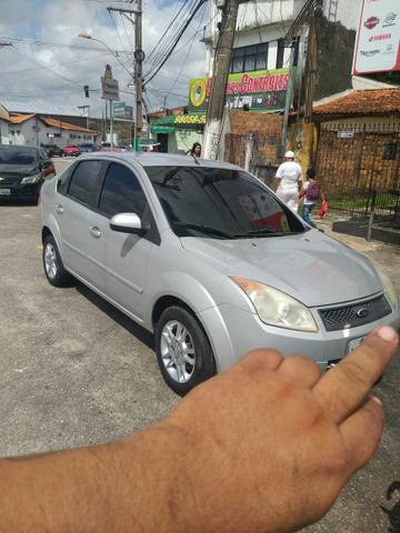 Ford Fiesta Sedan completo - Foto 4