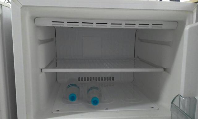 Geladeira braistemp está fuciona no perfeitamente R $750 - Foto 3