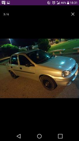 Corsa Classic Sedan 1.0 8 V 4 portas Ar Gelando 4 pneus novos gnv 16mts homologado doc ok - Foto 5