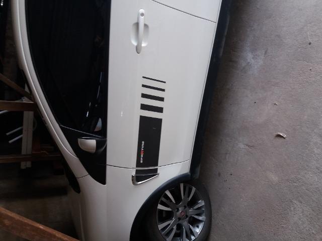 Automóvel - Foto 2