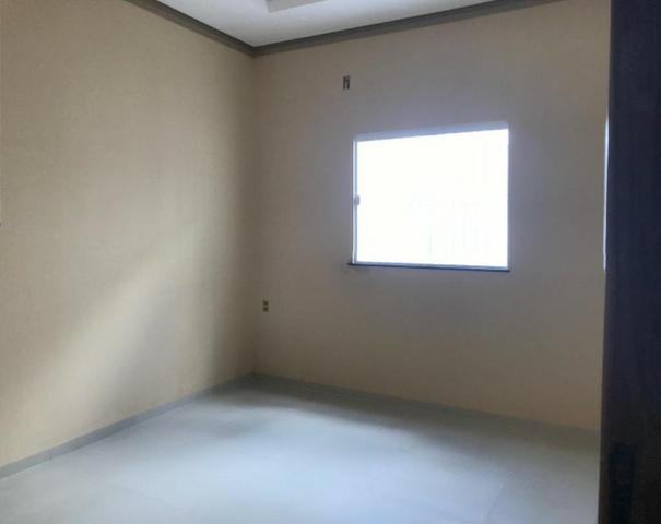 Vendo uma casa com 3 dormitorios sendo uma suite - Foto 2
